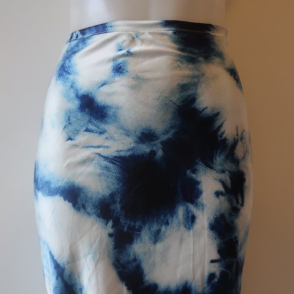 NWT Womens Lioness Off-White Blue Tie Dye Satin Midi Skirt Size S * - Picture 5 of 13